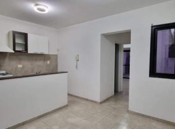 Departamento de 2 ambientes, Ciudad de Mendoza · Se Vende: Departamento en Calle San Luis 251, en Pleno Centro de Mendoza.