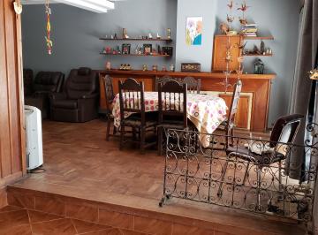 Casa de 4 ambientes, Córdoba · Vendo Casa 3 Dorm. B° Maipú 2° Secc, + 2 Dep Individuales de 1 Dor, Patio