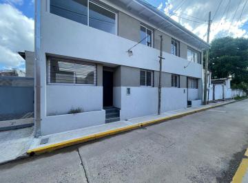 Casa · 27m² · 2 Ambientes · 1 Cochera · Duplex 2 Ambientes