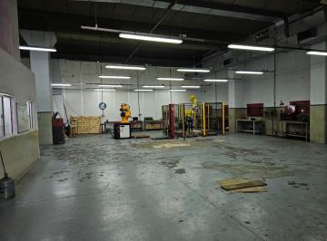 Bodega-Galpón · 1100m² · 2 Cocheras · Nave Industrial en Complejo Corporación Sur - Alquiler