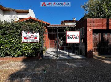 Casa · 150m² · 4 Ambientes · 2 Cocheras · Villa Sarmiento Casa Cuatro Ambientes con Fondo