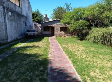 Terreno · 60m² · 3 Ambientes · 2 Cocheras · Terreno en Venta