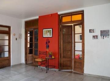 Casa · 70m² · 3 Ambientes · Casa en Tolosa, 2 Dorm.. 525 y 5