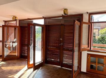 Casa de 10 ambientes, Villa María · Casa en Venta / Ideal Oficinas