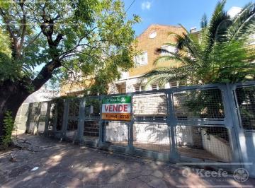 Casa · 266m² · 4 Ambientes · 2 Cocheras · Casa en Venta 4 Amb. con Garage Doble en Quilmes, Residencial Exclusivo! Apto Credito