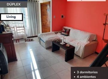 Departamento · 90m² · 4 Ambientes · 1 Cochera · Duplex de 3 Dorm. con Cochera en B° Saavedra