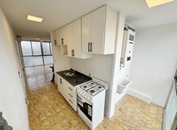 Departamento · 48m² · 3 Ambientes · Tres Ambientes en Alquiler en Barrio Mil Viviendas