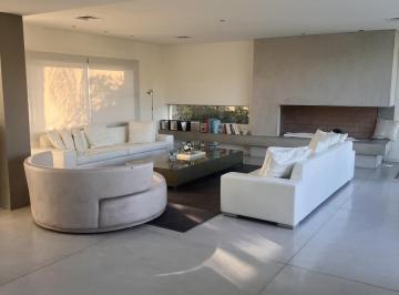 Casa · 580m² · 7 Ambientes · 2 Cocheras · Casa con Vista Al Lago 3 Plantas 7 Amb, Lote 1500 m² Los Castores Nordelta