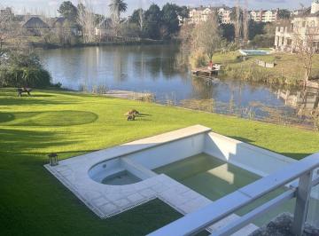Casa · 580m² · 7 Ambientes · 2 Cocheras · Casa con Vista Al Lago 3 Plantas 7 Amb Los Castores Nordelta