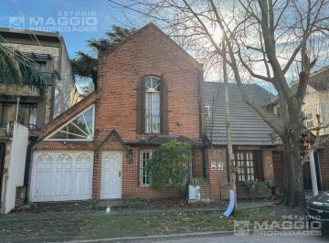 PH · 180m² · 4 Ambientes · 1 Cochera · Casa - Villa Luzuriaga