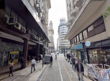 Garage en Alquiler · Cochera Centro Muy Buena