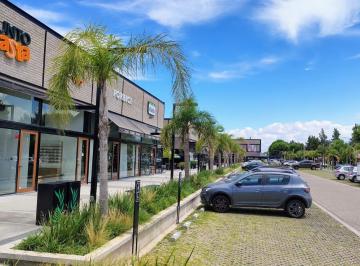 Local comercial · 71m² · 2 Ambientes · Local en Venta en Paseo Mitre Gorina