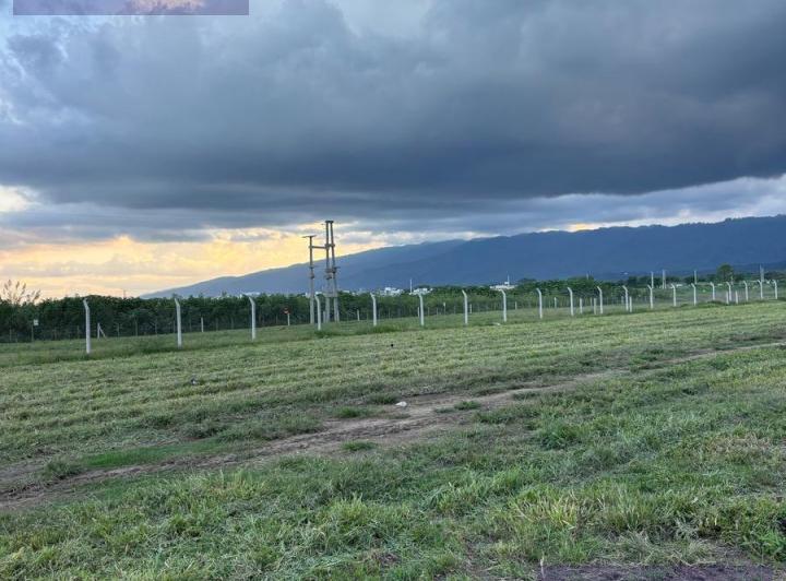 Terreno · 450m²