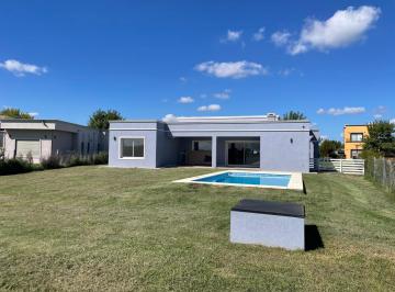 Casa · 158m² · 4 Ambientes · 2 Cocheras · Casa en Venta Área 1 Country San Sebastian, Escobar 3 Dorm.