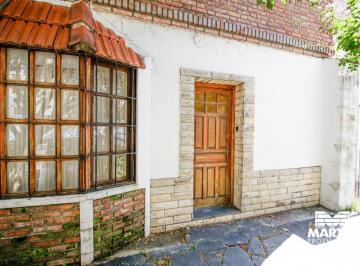 Casa · 92m² · 3 Ambientes · 1 Cochera · Casa en Venta 3 Amb con Patio en Munro