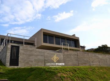Casa · 461m² · 4 Ambientes · 3 Cocheras · Casa en Venta - Estancia Q2