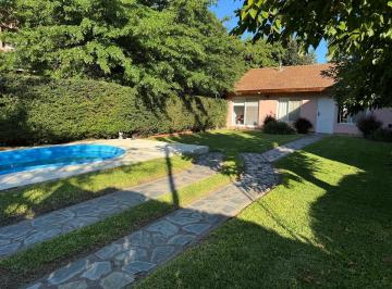 Casa · 104m² · 3 Ambientes · 2 Cocheras · Venta Casa 2 Dormit + Escrit en Montecarlo, del Viso, Pilar