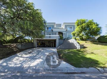 Casa · 760m² · 8 Ambientes · 2 Cocheras · Venta – Casa de Lujo en Barrio La Serena – Vistas Panorámicas - Se Acepta Menor Como Parte de Pago