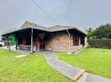 Casa · 128m² · 3 Ambientes · Casa en Venta en San Vicente con Pileta