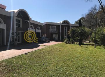 Casa de 8 ambientes, San Isidro · Casa en Acassuso - 4 Dorm - con Jardín, Pileta y Parque - Casa Independiente