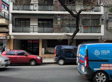 Departamento de 3 ambientes, Caballito · Hidalgo 500 Caballito Excelente Ambientes Lateral/1° Piso por Escalera/baulera