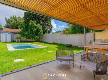 Casa de 5 ambientes, Mar del Plata · Chalet de 5 Ambientes - Punta Mogotes