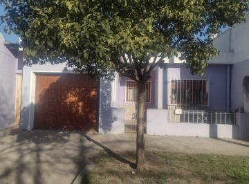 FAE-FAE-723_2 · Casa 2 Dorm.. | Gardel Al 900