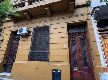 Local comercial · 260m² · Local Comercial en Primer Piso Al Frente. - Sin Expensas.