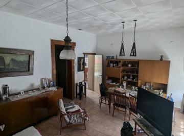 PH · 80m² · 2 Ambientes · PH Tipo Casa de 2 Ambientes Lanús Este m. Weild 2200