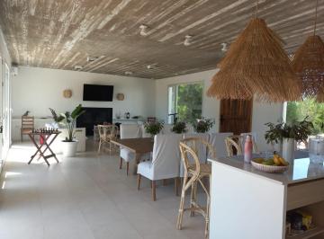 Casa · 7 Ambientes · Casa en Costa Esmeralda 4 Dorm. en Suite Sobre Medanos