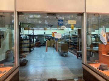 Local comercial · 198m² · Local de 198 m² Apto T/ Destino a m del Congreso Sin Expensas!
