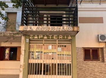 Local comercial · 140m² · Se Vende Propiedad Mas Fondo de Comercio