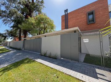 Casa de 4 ambientes, Morón · Casa 4 Ambientes con Pileta en Castelar