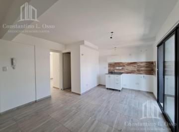 Departamento · 29m² · 2 Ambientes · Departamento Dos Ambientes Al Frente con Balcon - Banfield Oeste