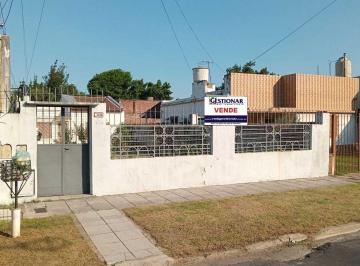 GIG-G1G-4923_2 · Excelente Casa 3 Ambientes con Terreno Libre