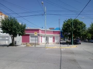 Casa de 4 ambientes, Cipolletti · Dueño Vende Esquina Estratégica