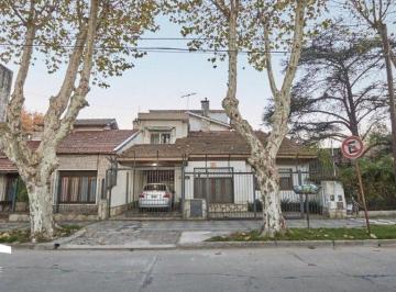 Casa de 8 ambientes, Esteban Echeverría · Venta - Casa + PH en Monte Grande