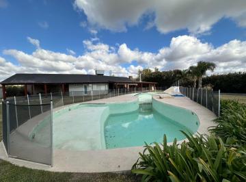 Casa · 150m² · 3 Ambientes · 1 Cochera · Casa en Venta 2 Dorm., Roldan Terreno 1200 m²