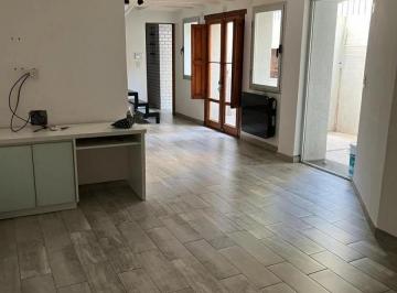 PH · 118m² · 4 Ambientes · PH en Alquiler - 3 Dorm. 2 Baños - 122 m² - La Plata