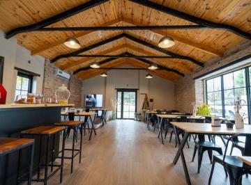 Local comercial · 70m² · 3 Cocheras · Local Comercial en Venta Funes