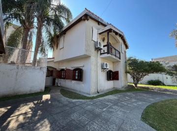 Casa · 321m² · 9 Ambientes · 3 Cocheras · Venta Casa en Guadalupe con Amplio Terreno
