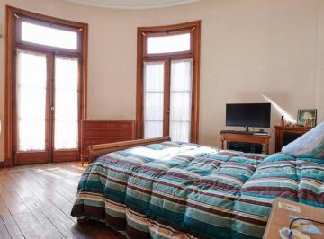 Departamento · 137m² · 4 Ambientes · Venta Semipiso 4 Ambientes Excelente. Oportunidad