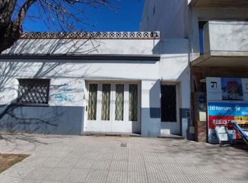 Casa · 112m² · 3 Ambientes · 1 Cochera · Venta Casa en Lote Propio Saavedra
