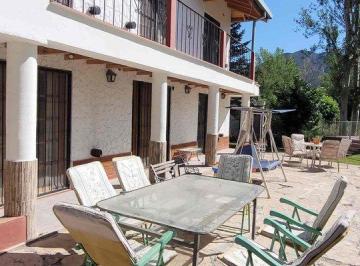 Casa · 232m² · 9 Ambientes · 4 Cocheras · Casa El Salto, Potrerillos Mendoza