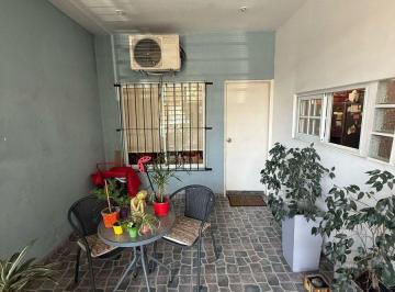 Local comercial · 184m² · 1 Cochera · Local con Deposito y Vivienda La Paternal