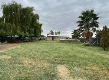 Casa · 45m² · 3 Ambientes · Venta de Lote con Casa, Pileta y Quincho Corralitos