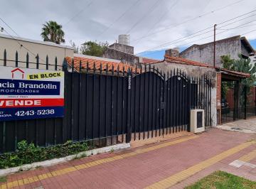 Casa , Lomas de Zamora · 3 Casas en Block / Sobre Terreno de 369 m² / Para Inversion