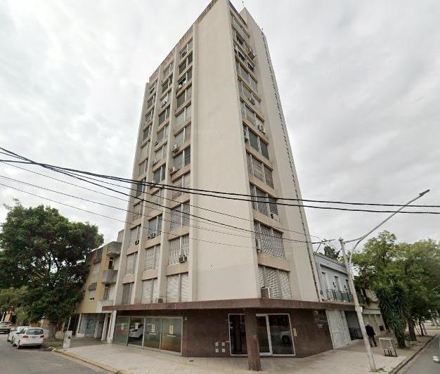 Departamento · 80m² · 5 Ambientes · 1 Cochera