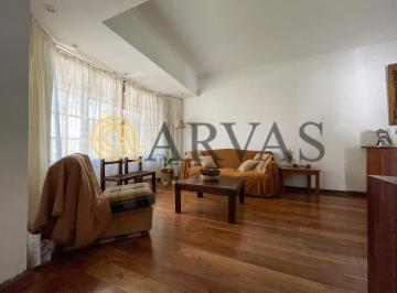 Casa de 6 ambientes, San Isidro · Casa de 327 m² en Martinez con 4 Habitaciones, Jardín, Pileta, Playroom y Dependencia
