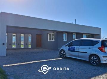 Casa · 123m² · 4 Ambientes · 2 Cocheras · Casa en Venta en San Simon, Canning, Ezeiza